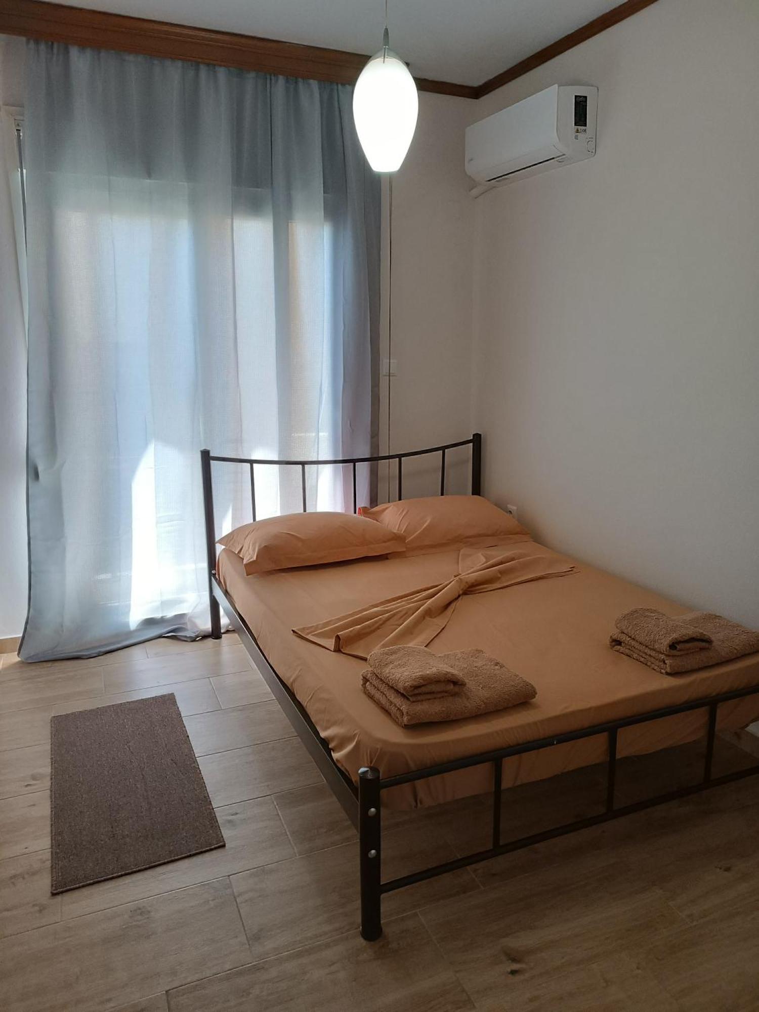Blue House Apartment Кавала Екстериор снимка